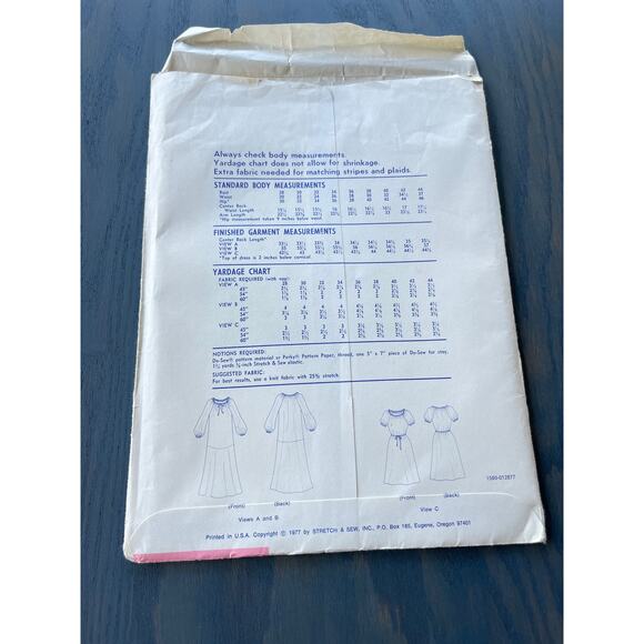 Stretch & Sew 1977 No 1580 Vintage Peasant Dress Sewing Pattern Uncut - Picture 2 of 4